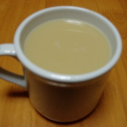 最近豆乳がマイブームです。
今日は朝から雨で寒いので、これを飲んでほっこり温まりました。
しょうが最高！
ごちそうさまでした♪